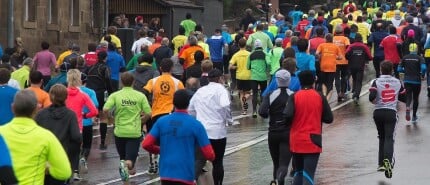 Maak je dag zwaarder en voorkom knieblessures bij het hardlopen