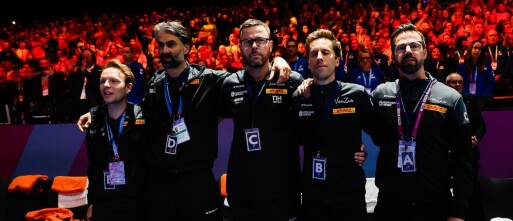 Het leven van een fysiotherapeut bij het Nederlands Dames Handbalteam