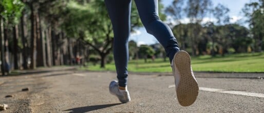 Hardlopen zonder kniepijn: Ontdek de effectieve tips voor pijnvrij rennen