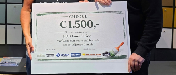 Thuisin Schmidt-Koelewijn doneert € 1.500,- voor schilderwerk