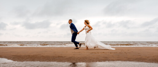 Trouwen aan het strand met Michel & Debby