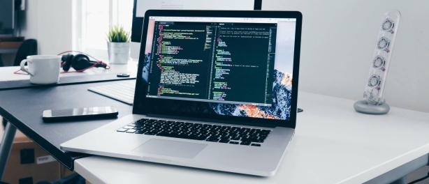 Licencje Microsoft dla sektora opieki zdrowotnej: zgodność, prywatność i oszczędności