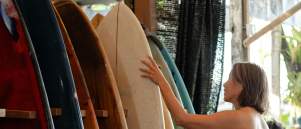 How to Choose the Right Surfboard for Your Level
