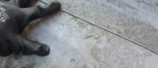 Wordt een daklekkage vergoed door de verzekering? | Uitleg & tips