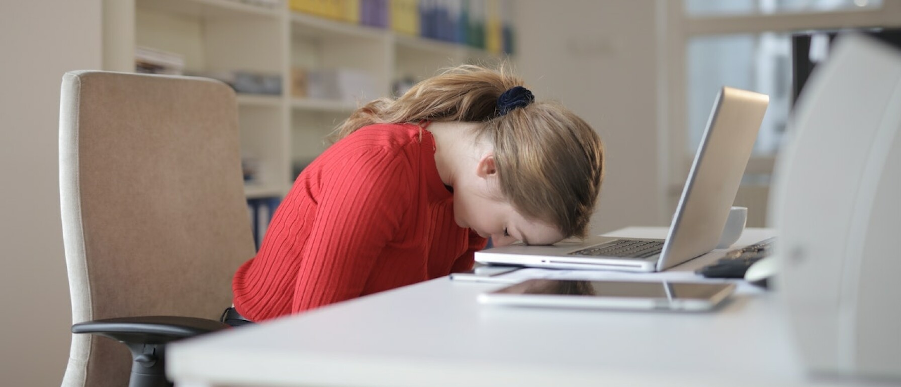 Vol Hoofd en Moe? Dit zijn de Oorzaken (+ 6 Tips)