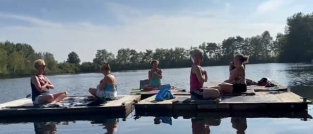 Een yoga retreat, ontdek het verschil met een yogales.