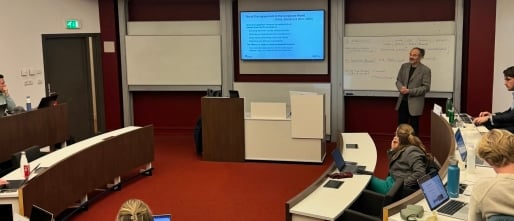 Aristoteles zou niet op de rem trappen voor AI, maar ons moed inspreken