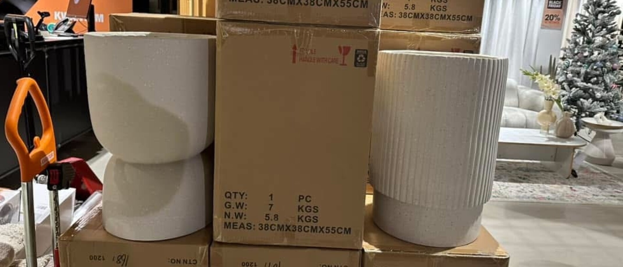 Bloomingville Iness bloempot van aardewerk voor binnen 21 cm • Beige