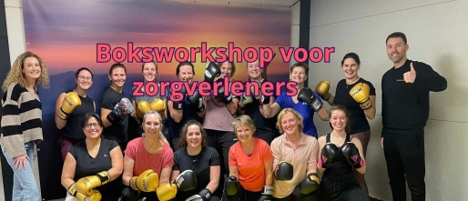 Stress in de zorg: Grenzen bewaken en zelfzorg leren via boksworkshops
