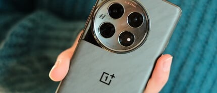 Review OnePlus 12: Een goede smartphone voor je (fiets)vakantie?