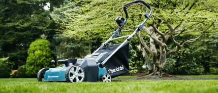 Makita UV3600 230V verticuteermachine