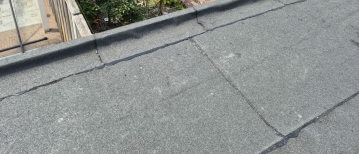 Plat Dak Lekkage: Oorzaken, Snelle Actie & Oplossingen + Kosten 2026