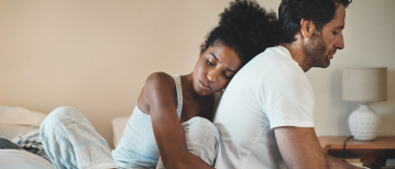 Emotionele blokkades in je relatie zijn de onzichtbare muren tussen jou en je partner