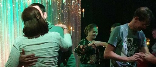 Salsa-groep geniet van een bijzondere avond bij Opas Circustheater