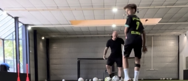 Waarom scannen één van de belangrijkste skills is voor elke voetballer