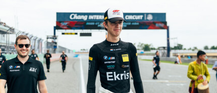 START TWEEDE SEIZOENSHELFT GT WORLD CHALLENGE ASIA
