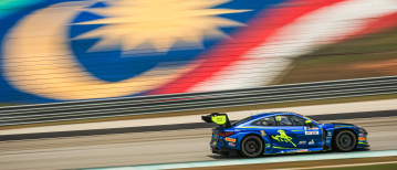 ZEGE IN RACE 2 OP SEPANG