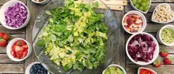 Overgangsklachten en voeding: maakt het uit wat je eet?