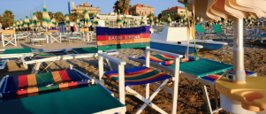 Strand en camping in Le Marche
