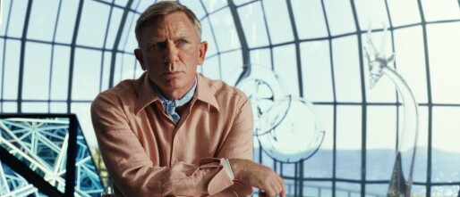 Tschechisches Glas in Glass Onion: A Knives Out Mystery