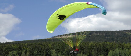 Paragliding in Tschechien: Schweben über den Gipfeln des Riesengebirges