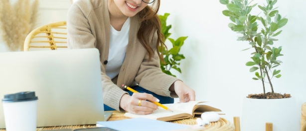 Waarom de meeste online cursussen falen (en hoe je er één bouwt die dat niet doet)