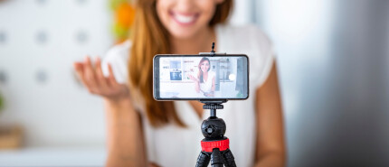 How Influencers Can Start a Viral Trend on TikTok or Reels