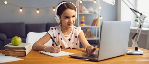 Teaching Music With Video Lessons: A Guide for Online Music Instructors