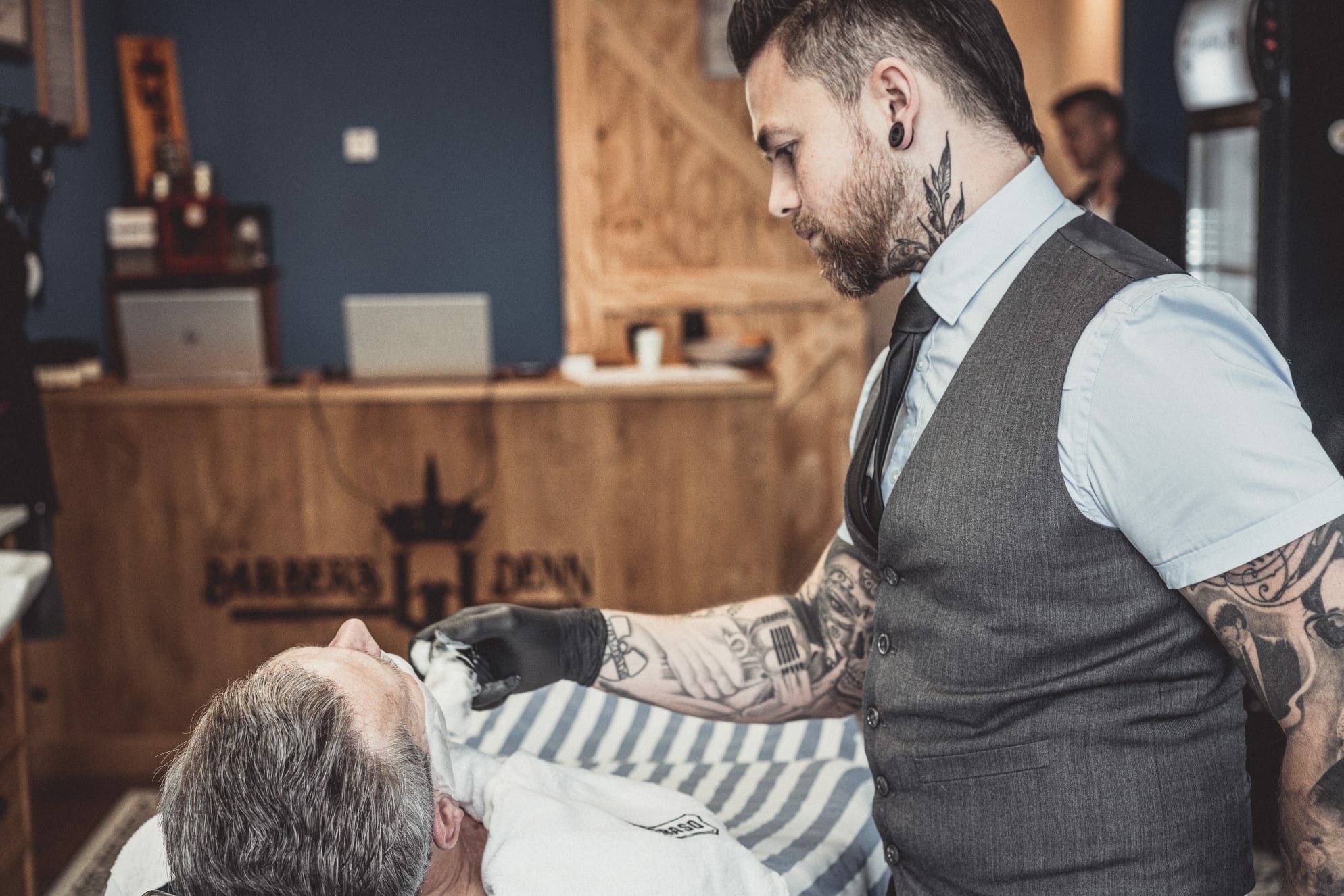 Dennis Wijnker The Barber's Denn - Breezand