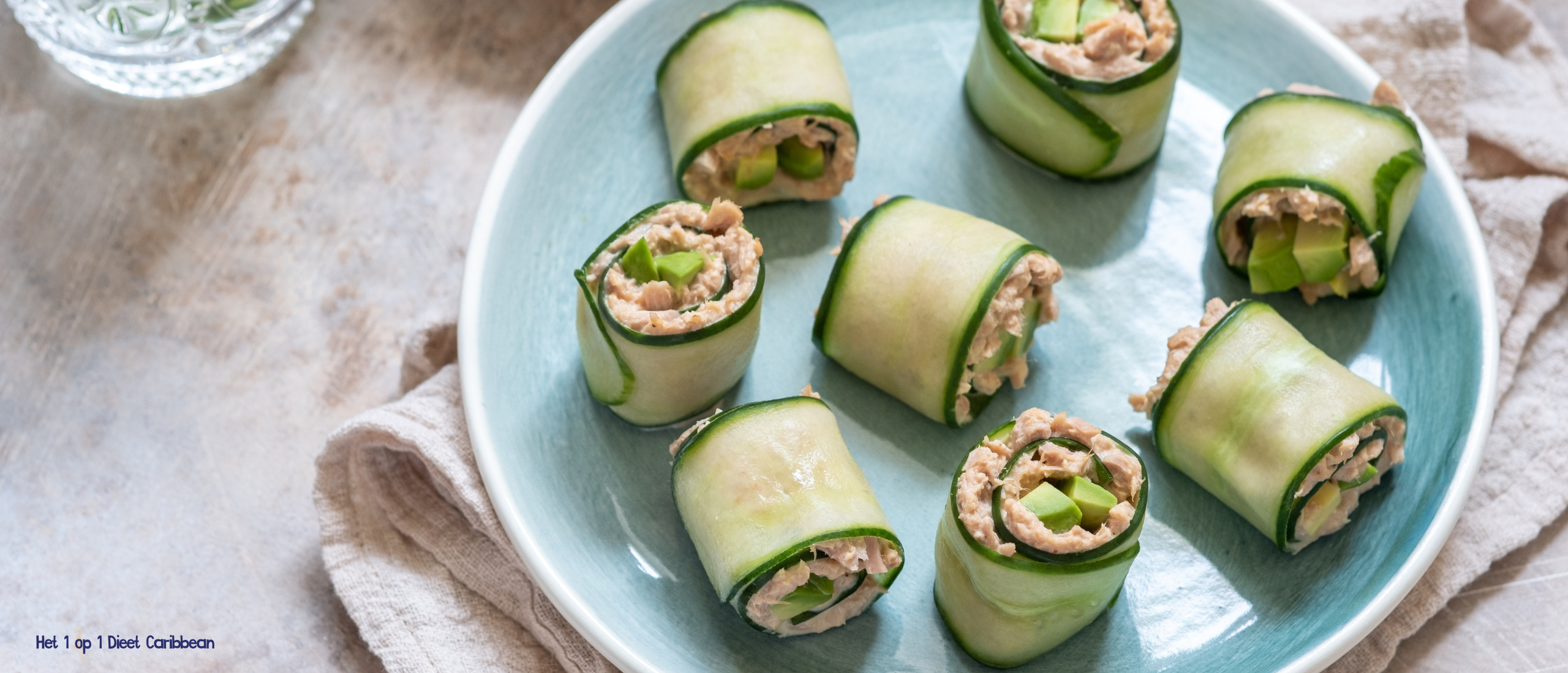 Komkommer sushi met tonijn & avocado | Recept 1 op 1 Dieet