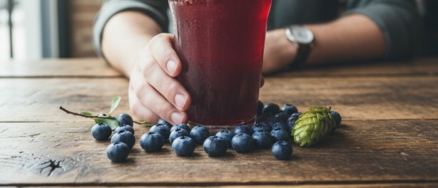 Het beste van blauwe bessenbier: smaak en gezondheid
