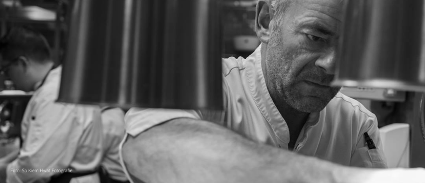 Chef Marcel van Zomeren 25 jaar eigenaar In den Rustwat Rotterdam