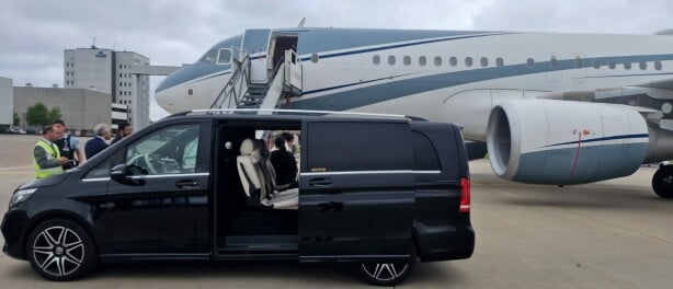 Advantages of Airport Limousine Service