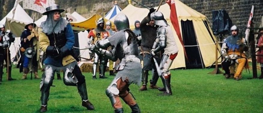 Kasteel van Sedan viert Middeleeuws Festival