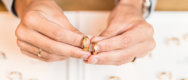 Witgoud of geelgoud: welke trouwring past het beste bij jullie?
