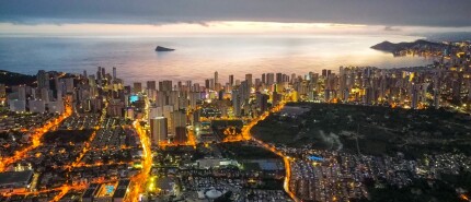 Stedentrips met strand? 17 mooiste steden met een strand🏛️🏖️