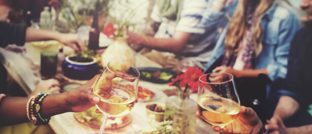 Avondeten met vriendinnen: zo maak je er een ontspannen en gezellige date van