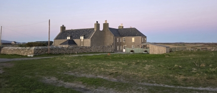 Overnachten langs de Hebridean Way: kamperen of accommodaties
