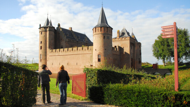 Het Diagonaalpad: Dwars door de Lage Landen