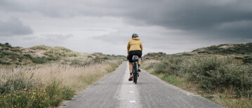 Bikepacken langs hostels aan de Nederlandse kust