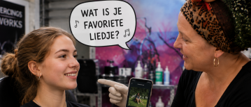 Waarom vragen we soms naar je favoriete liedje voordat we een piercing zetten?