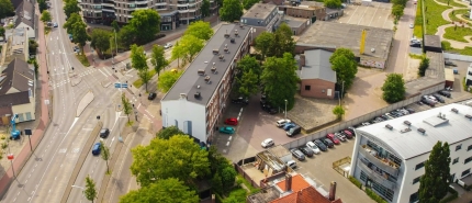 Wat betekent het als de bank het geld vrijgeeft bij de overdracht van de woning?