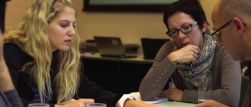 Waarom je een hekel hebt aan vergaderen