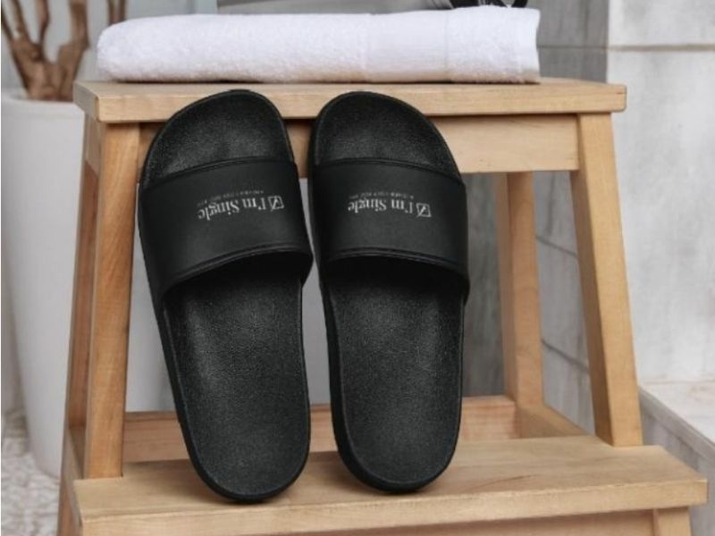 Pool Sliders Black