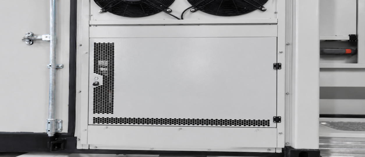 Air vs Liquid Cooling for BESS: Performance, Safety, and Cost Comparison