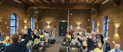 Self-referral versus Object-referral: Leven zonder invloeden van buitenaf