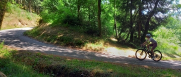 Samen de bergen in: een fietsvriendinnentrip naar Hotel Esprit Montagne in de Franse Alpen