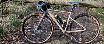 REVIEW De Schwalbe G-ONE Ultabite geeft grip en vertrouwen op de gravelstroken!