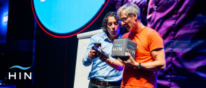 Telefoonverslaving: waarom loslaten zo moeilijk is (en hoe het wél kan)