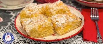 Zomerse kokos-ananascake uit Tsjechië